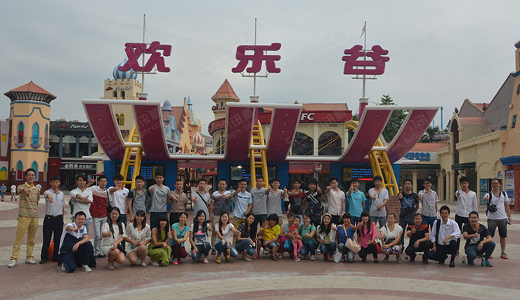 訊鵬，歡樂谷.jpg